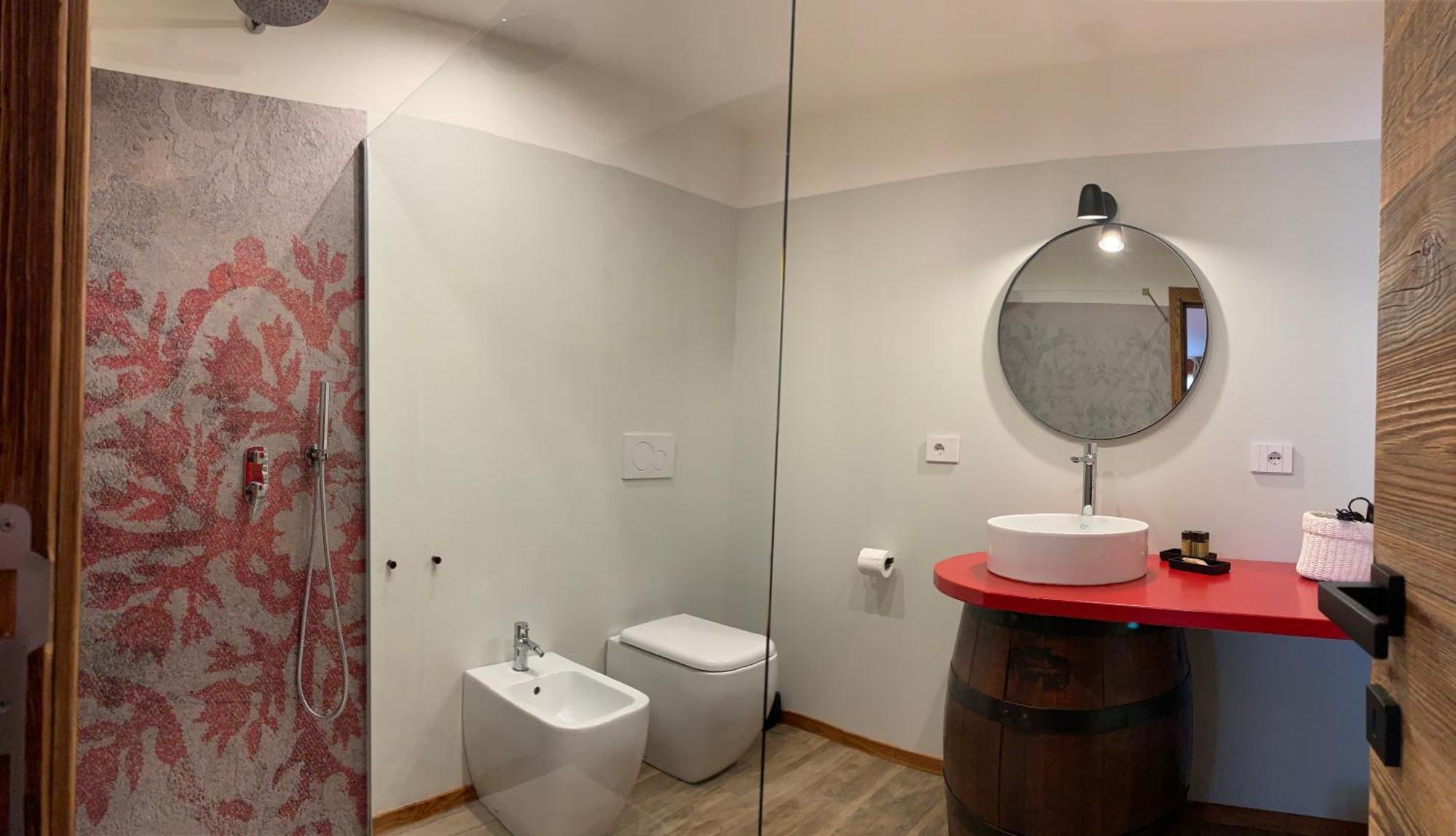 Deluxe Quadruple Room,1563559339:JPEG